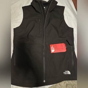 North face women’s vest with tags
